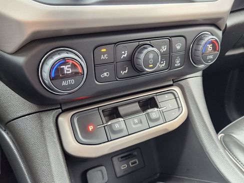 Used 2023 GMC Acadia Denali FWD image 10