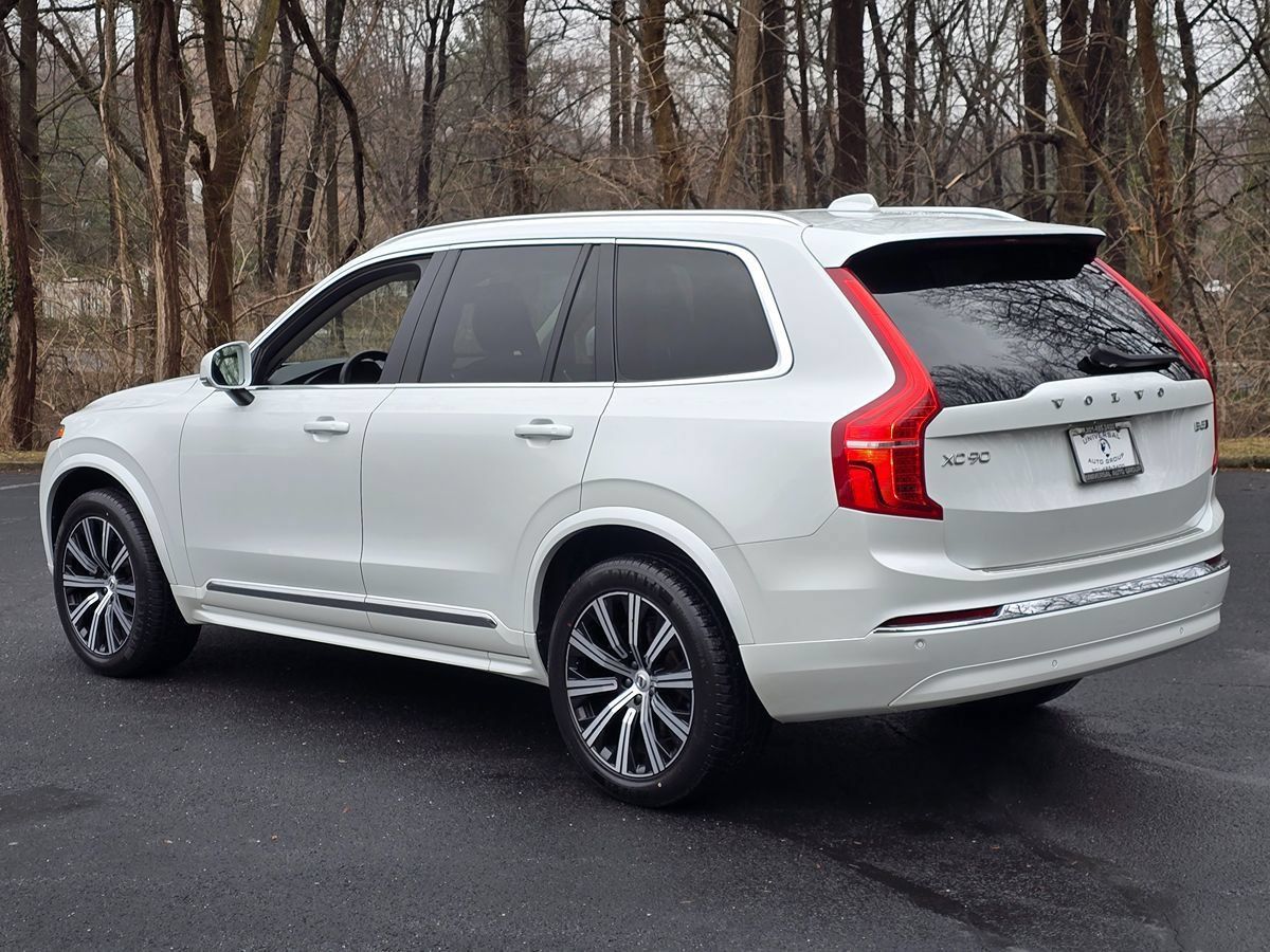 Used 2024 Volvo XC90 B5 Core w/ Climate Package AWD/4WD image 4