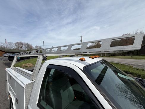 Used 2016 Ford F250 XL w/ XL Appearance Package image 8