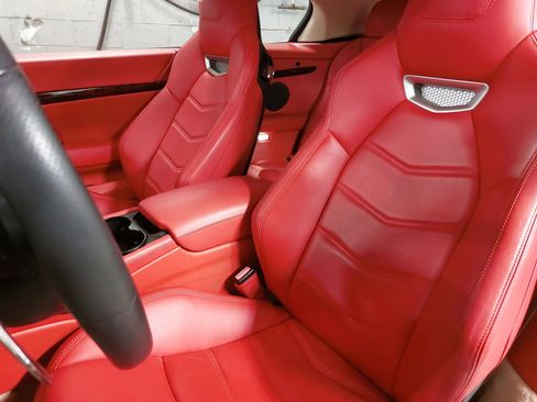 Used 2018 Maserati GranTurismo Sport RWD image 17