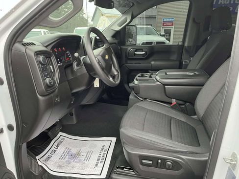 Used 2022 Chevrolet Silverado 2500 Custom w/ Custom Value Package image 26