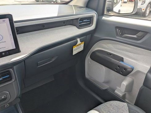 New 2026 Ford Maverick XLT image 18