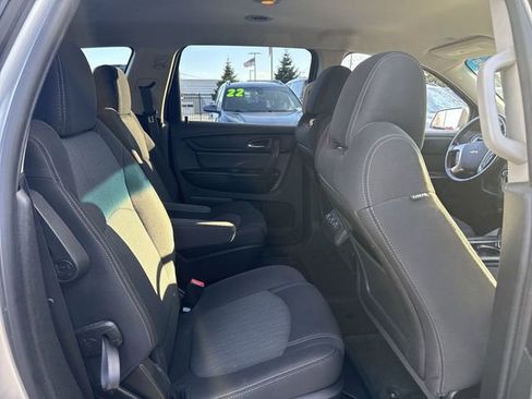 Used 2017 Chevrolet Traverse LT w/ Style and Technology Package image 17