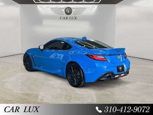 Used 2022 Toyota GR86 Premium image 3