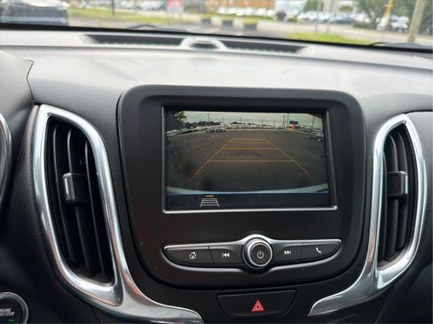 Used 2019 Chevrolet Equinox LT FWD image 15