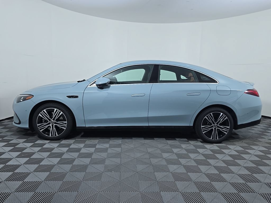 New 2027 Mercedes-Benz CLA 220 image 2