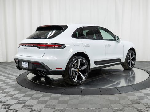 Used 2025 Porsche Macan image 7