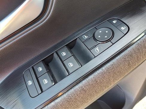 New 2026 Nissan Kicks SV w/ SV Premium Package image 20