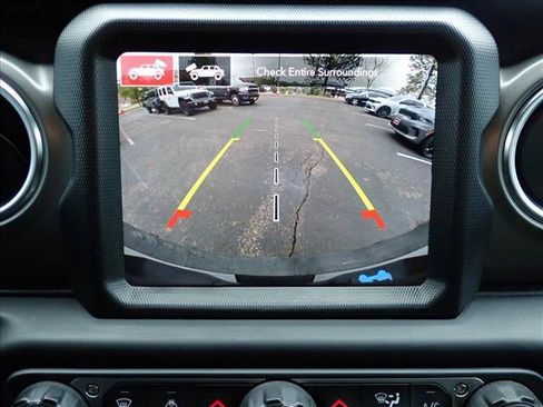 Used 2023 Jeep Wrangler Unlimited Rubicon 4xe w/ Cold Weather Group AWD/4WD image 12