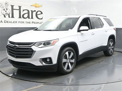 Used 2020 Chevrolet Traverse LT w/ LT Premium Package image 40