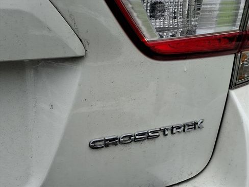 Used 2019 Subaru Crosstrek 2.0i Premium image 11