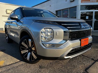 Used 2025 Mitsubishi Outlander SE