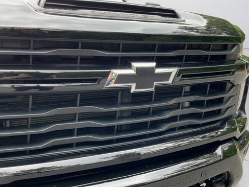 Certified 2025 Chevrolet Silverado 2500 Custom w/ Custom Value Package AWD/4WD image 30