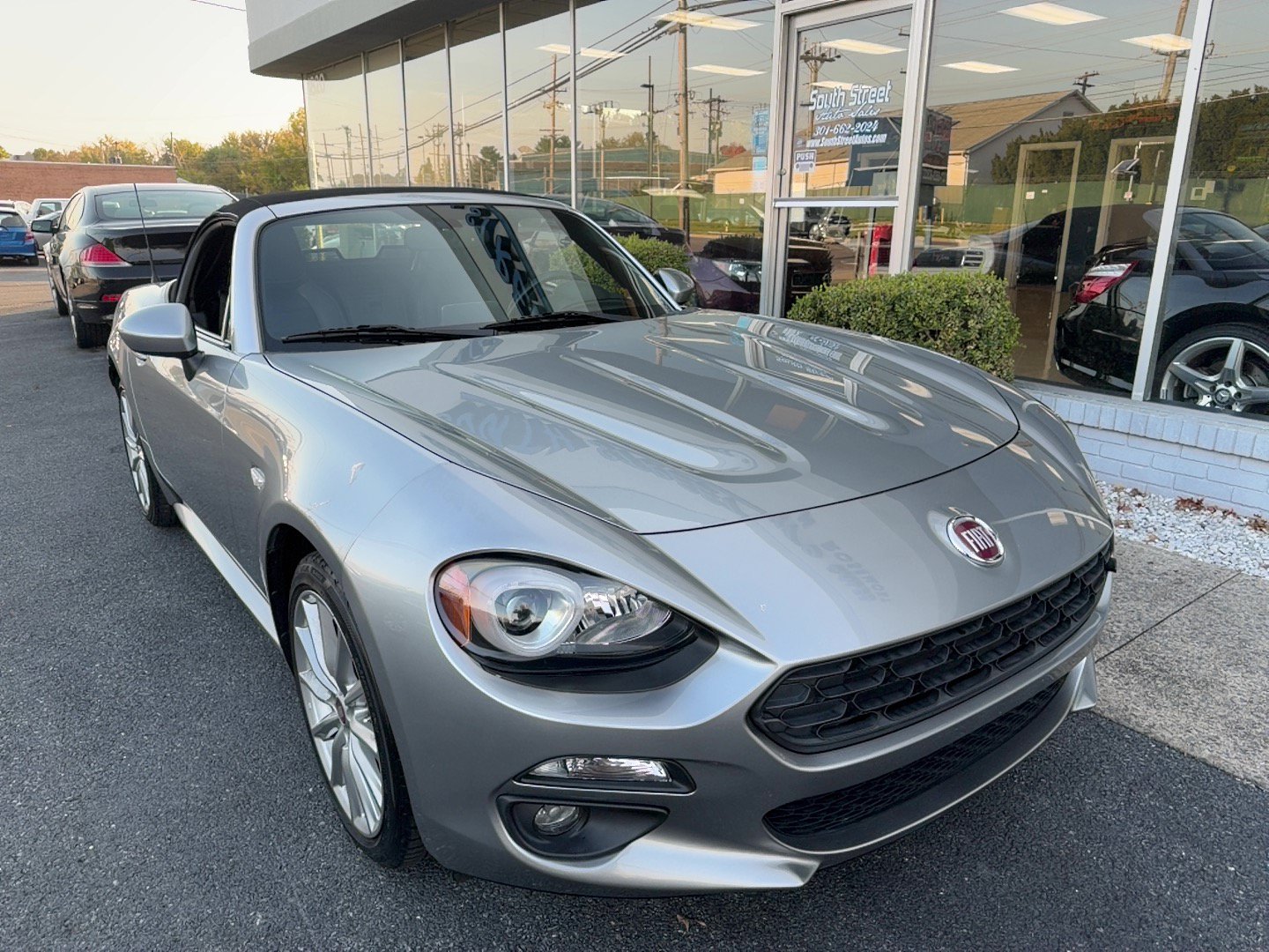 Used 2017 FIAT 124 Spider Lusso RWD image 30