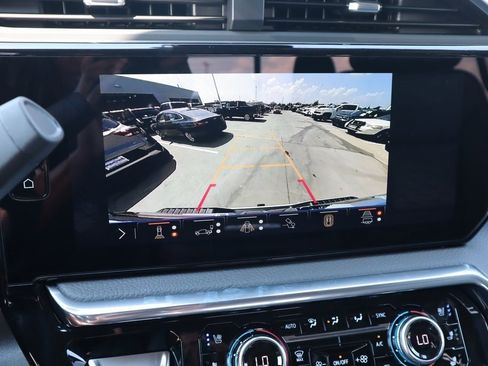 New 2026 GMC Sierra 2500 Denali w/ Denali Reserve Package image 6