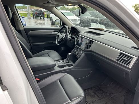 Used 2018 Volkswagen Atlas SE image 12
