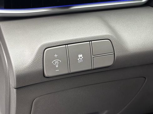 Used 2024 Hyundai Elantra SEL w/ Convenience Package FWD image 23