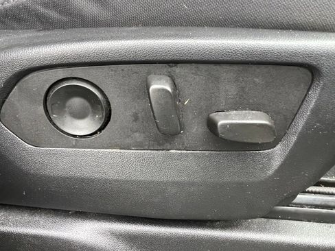 Used 2023 Chevrolet Suburban LS image 15