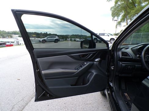 Used 2022 Subaru Crosstrek 2.5i Sport w/ Moonroof Package AWD/4WD image 23