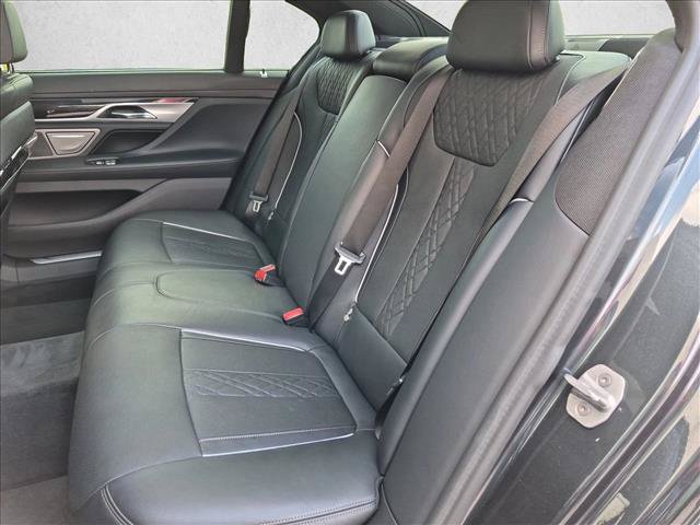 Used 2017 BMW 740i RWD image 21
