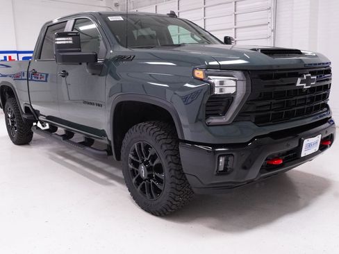 New 2026 Chevrolet Silverado 2500 LT w/ Trail Boss Package AWD/4WD image 3