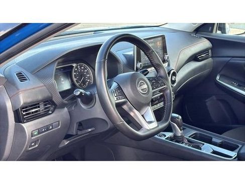 Used 2025 Nissan Sentra SR FWD image 10