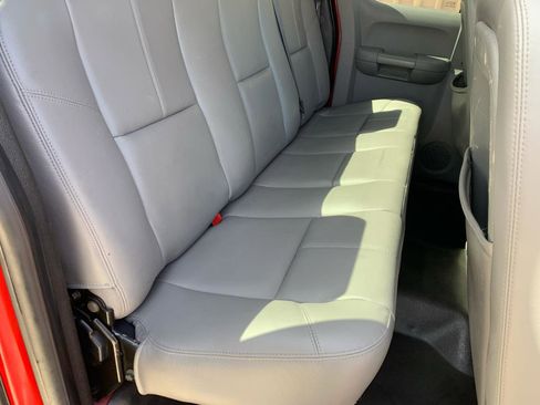 Used 2008 Chevrolet Silverado 2500 W/T image 16