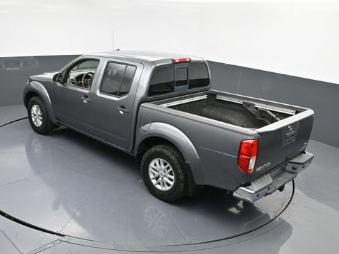 Used 2017 Nissan Frontier SV w/ SV Value Truck Package image 32