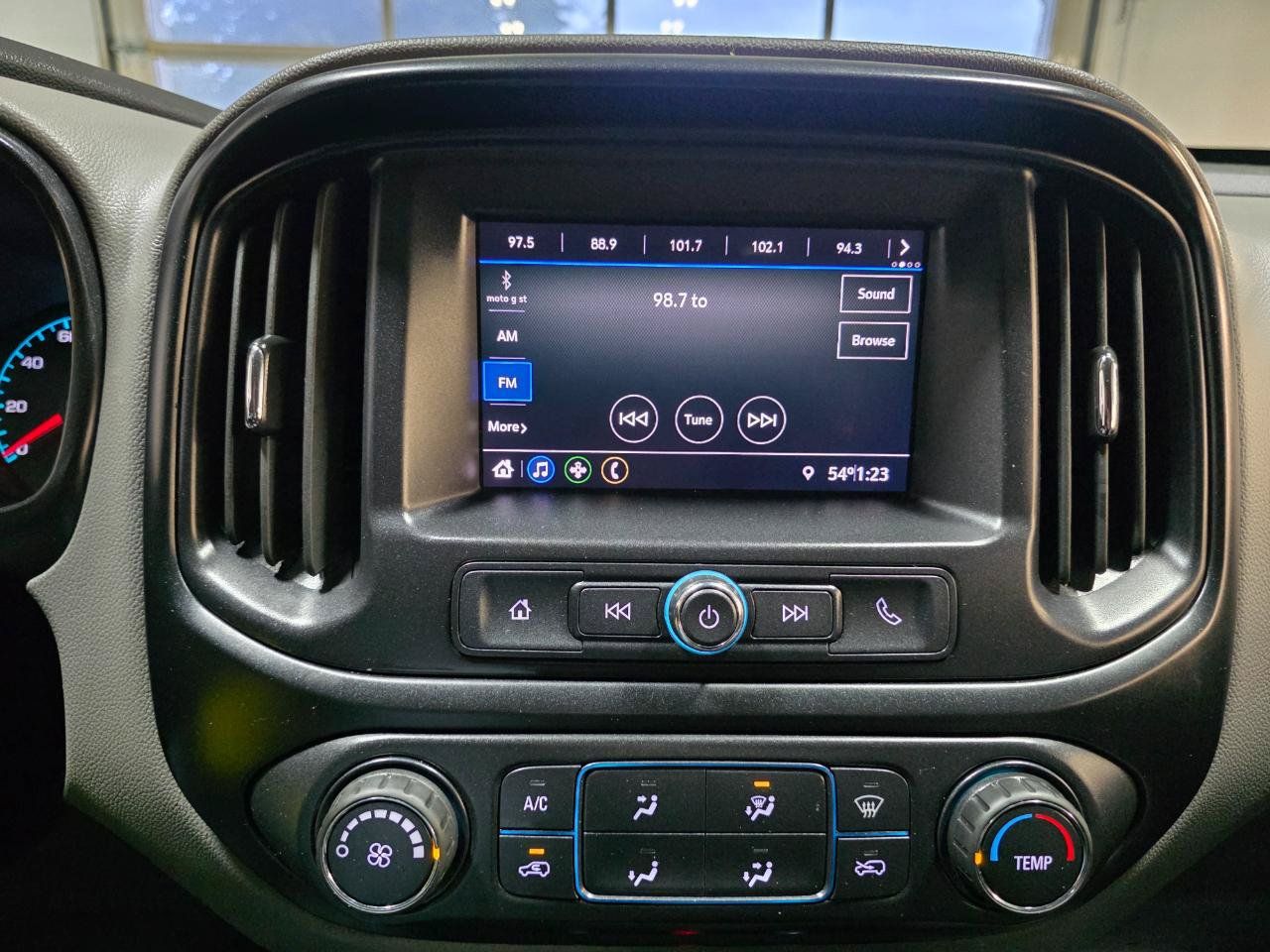 Used 2021 Chevrolet Colorado W/T RWD image 18