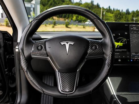 Used 2018 Tesla Model 3 Long Range AWD/4WD image 11