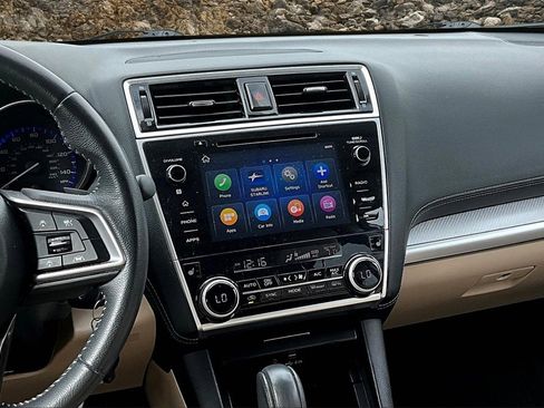 Used 2019 Subaru Outback 2.5i Premium image 6