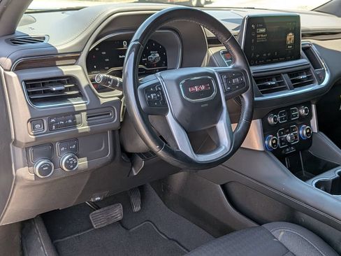 Used 2023 GMC Yukon XL SLE w/ Gmc Pro Safety Plus Package RWD image 32