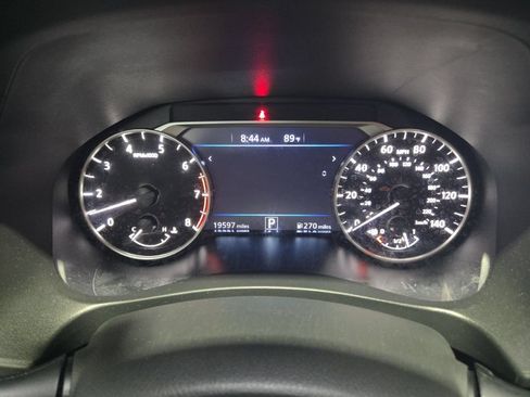 Used 2025 Nissan Altima 2.5 SV FWD image 2