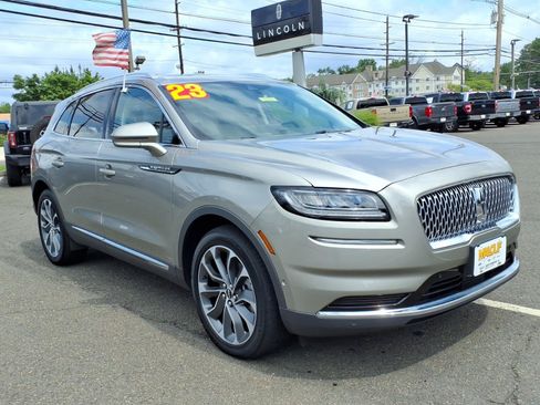 Used 2023 Lincoln Nautilus Reserve w/ Equipment Group 201A AWD/4WD image 1