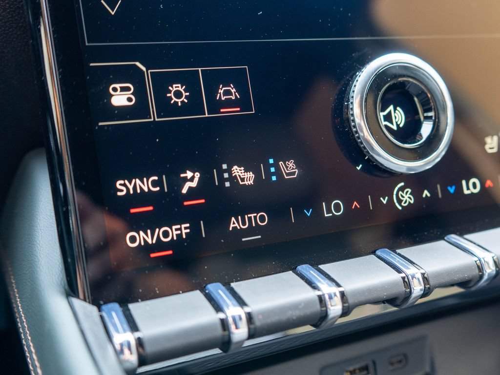 New 2027 GMC Terrain AT4 w/ Convenience Package III AWD/4WD image 26