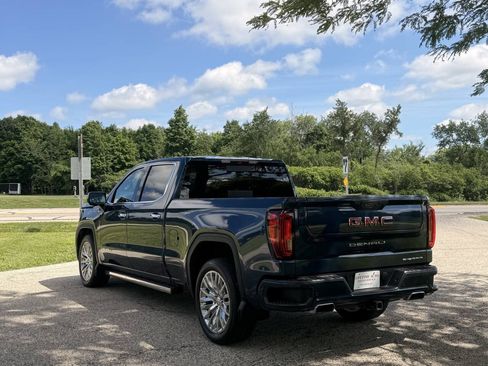 Used 2019 GMC Sierra 1500 Denali w/ Denali Ultimate Package AWD/4WD image 3