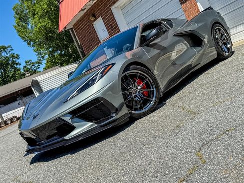 Used 2024 Chevrolet Corvette Stingray Preferred Cpe w/ Stealth Interior Trim Package RWD image 7