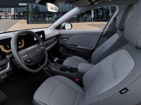 New 2026 Kia K4 LXS FWD image 17