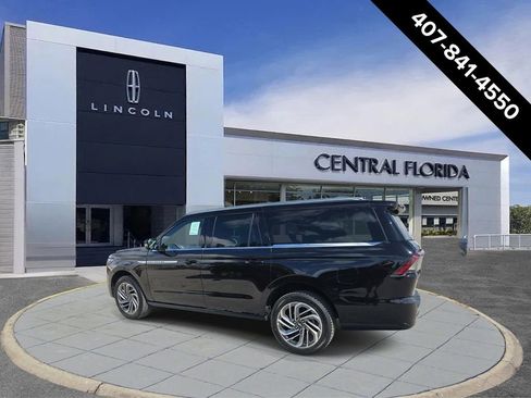 New 2026 Lincoln Navigator L Reserve AWD/4WD image 6