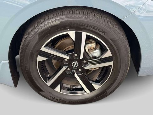 Certified 2025 Nissan Sentra SV image 9