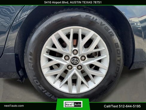 Used 2017 Toyota Camry LE FWD image 35