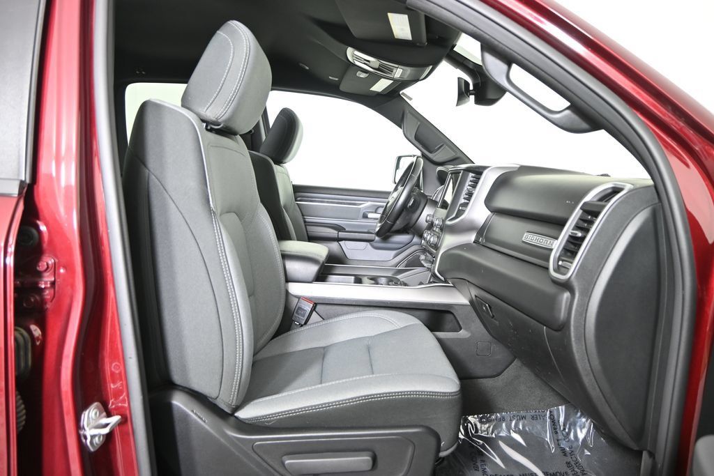 Used 2021 RAM 1500 Big Horn AWD/4WD image 14