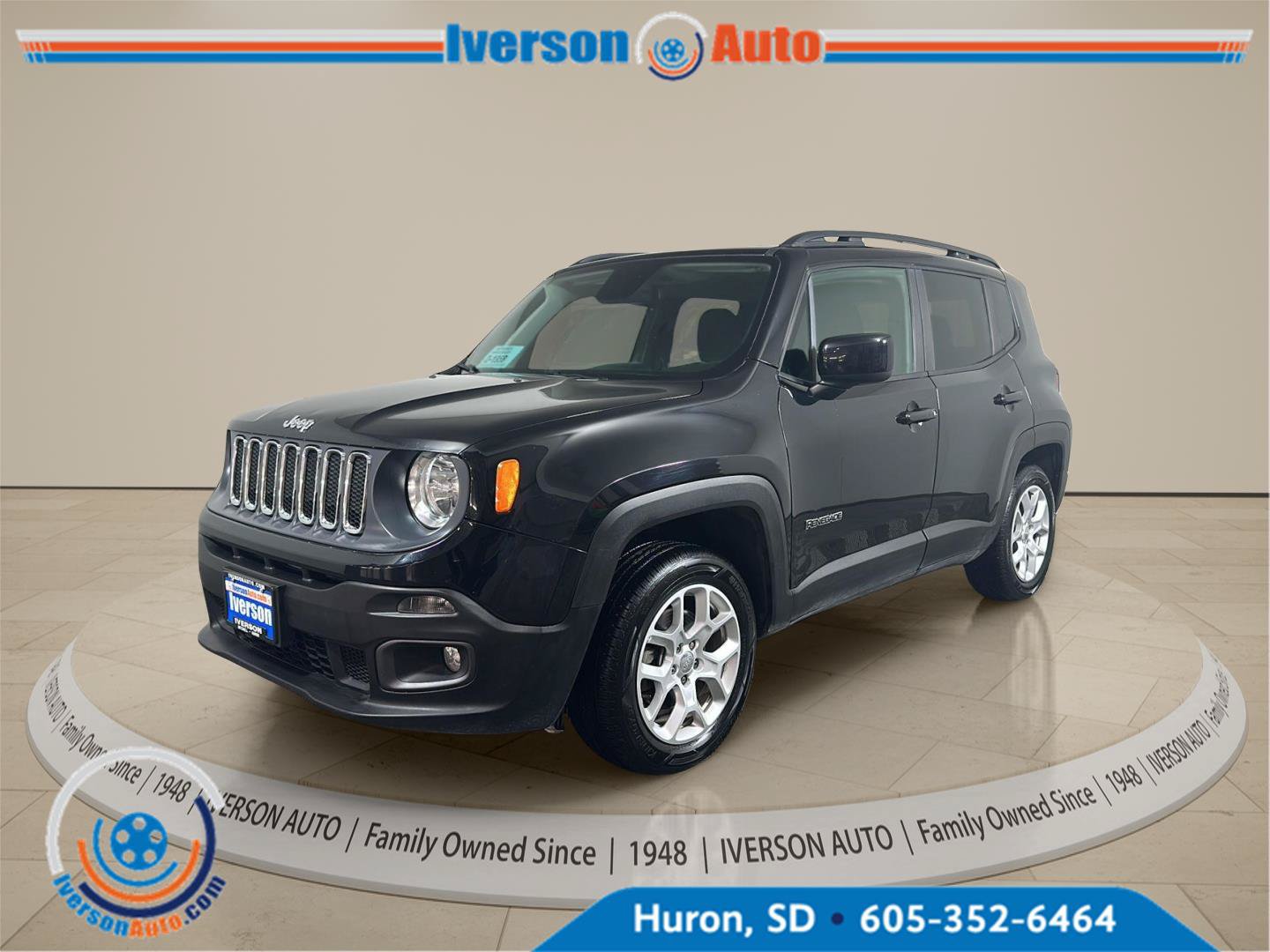 Used 2018 Jeep Renegade Latitude w/ Cold Weather Group AWD/4WD image 4