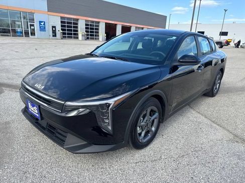 Used 2025 Kia K4 FWD image 7