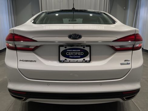 Used 2018 Ford Fusion SE w/ Fusion SE Technology Package AWD/4WD image 5