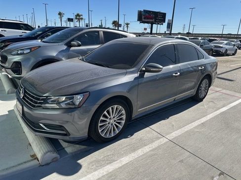 Used 2016 Volkswagen Passat 1.8T SE image 1