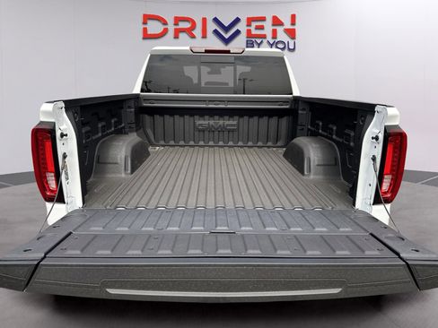 New 2026 GMC Sierra 1500 SLT w/ SLT Premium Plus Package AWD/4WD image 15