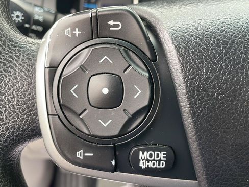Used 2014 Toyota Camry LE FWD image 14