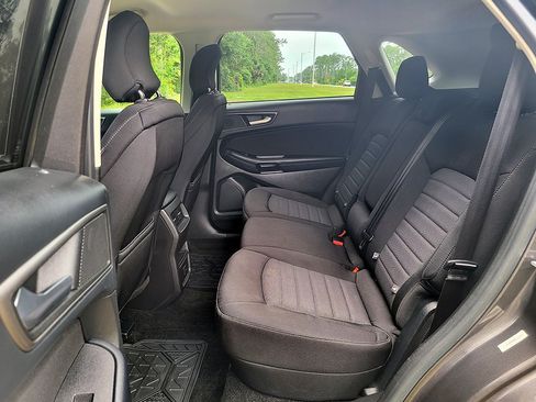 Used 2015 Ford Edge SE AWD/4WD image 18