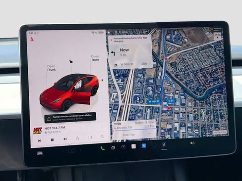Used 2022 Tesla Model Y Performance AWD/4WD image 11